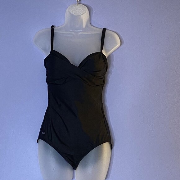 Speedo Swimsuit Women’s 8 One‎ Piece Classic Black Crossover V Front Pool Beach - Picture 1 of 15